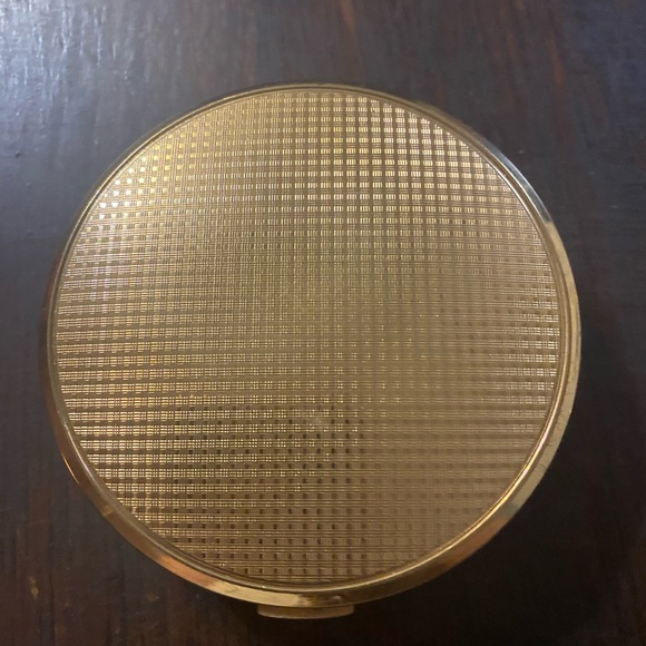 Beautiful Vintage Melissa made in England 
Powder Compact powder holder vintage - Picture 8 of 10